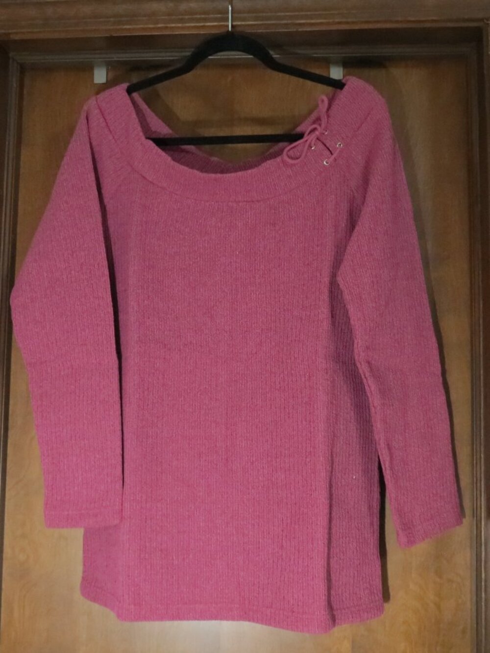 New in Package Venezia Vitale Boatneck Sweater Tie Neck Women’s Size Large